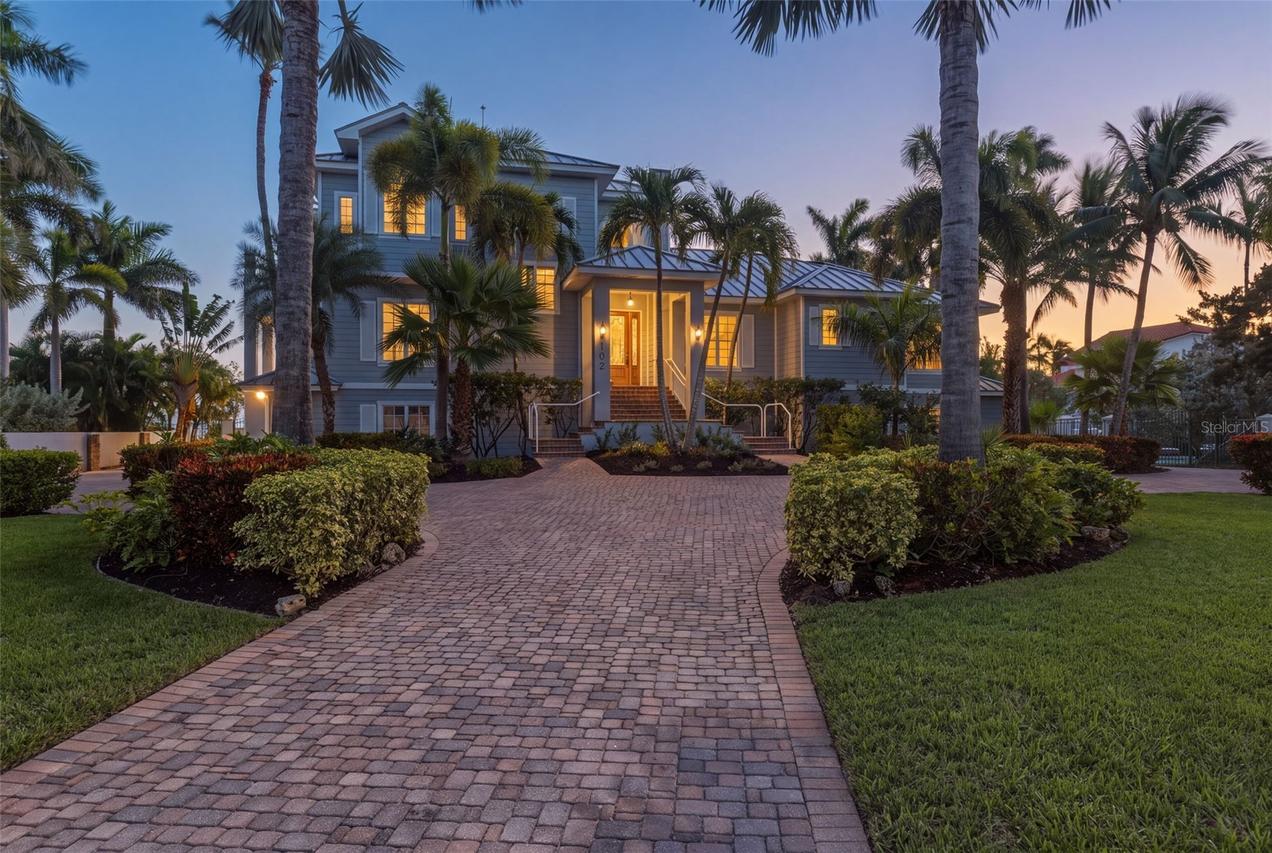 102 8th St., Tierra Verde, FL 33715