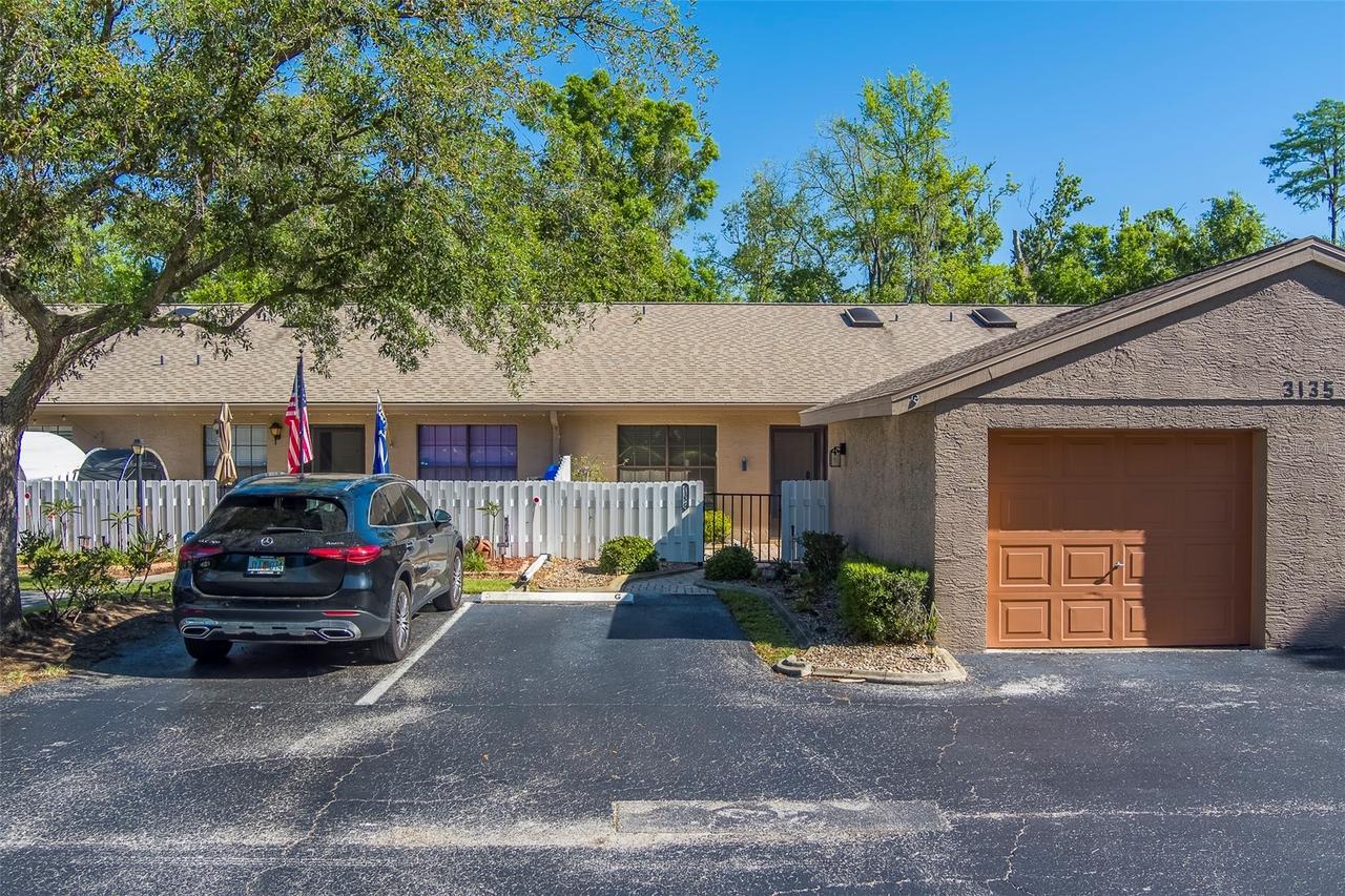 3135 Charter Club Dr. #G, Tarpon Springs, FL 34688