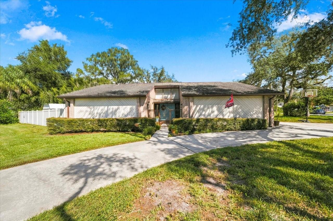 2231 S Village Ave., Tampa, FL 33612
