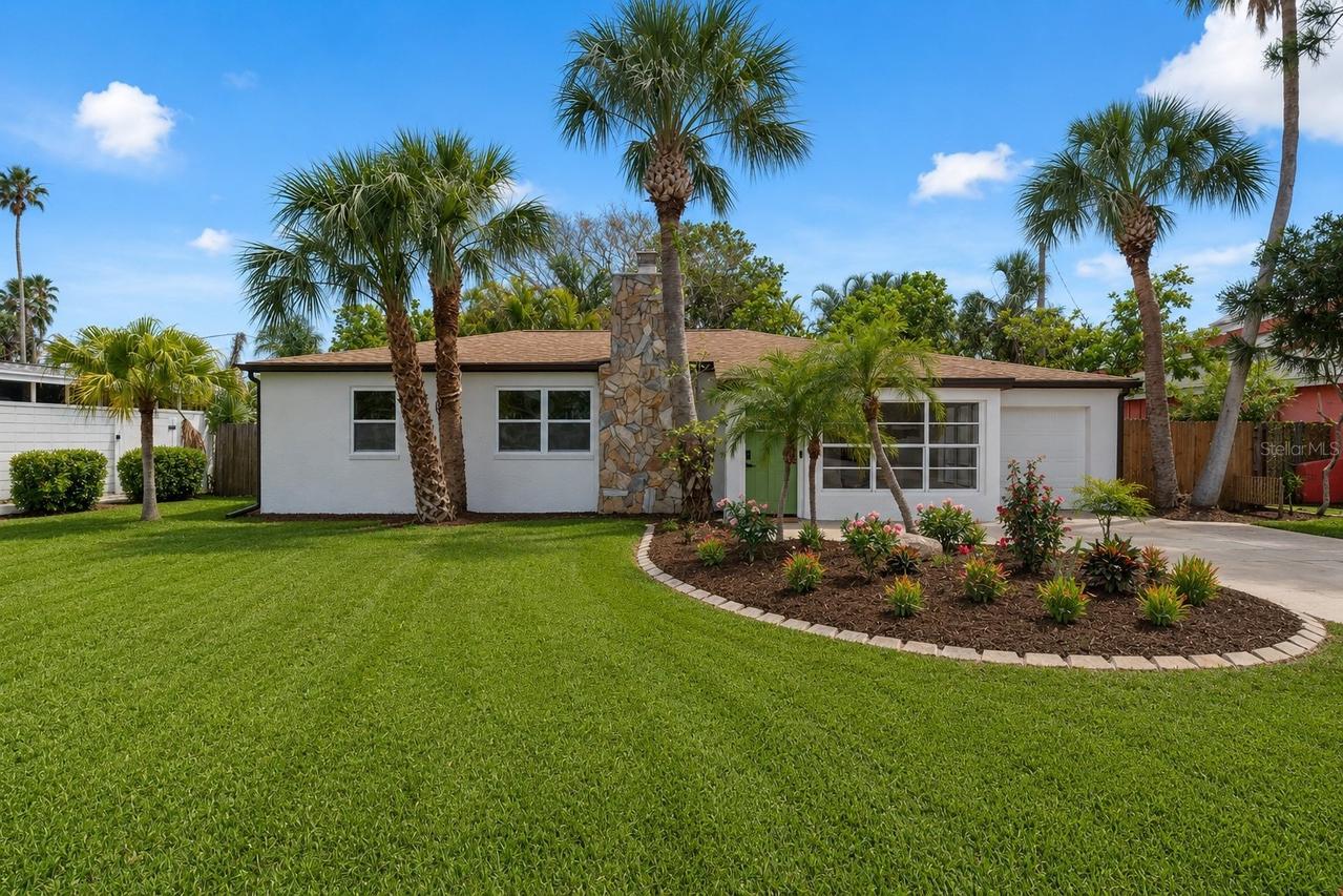 108 5th St., Belleair Beach, FL 33786