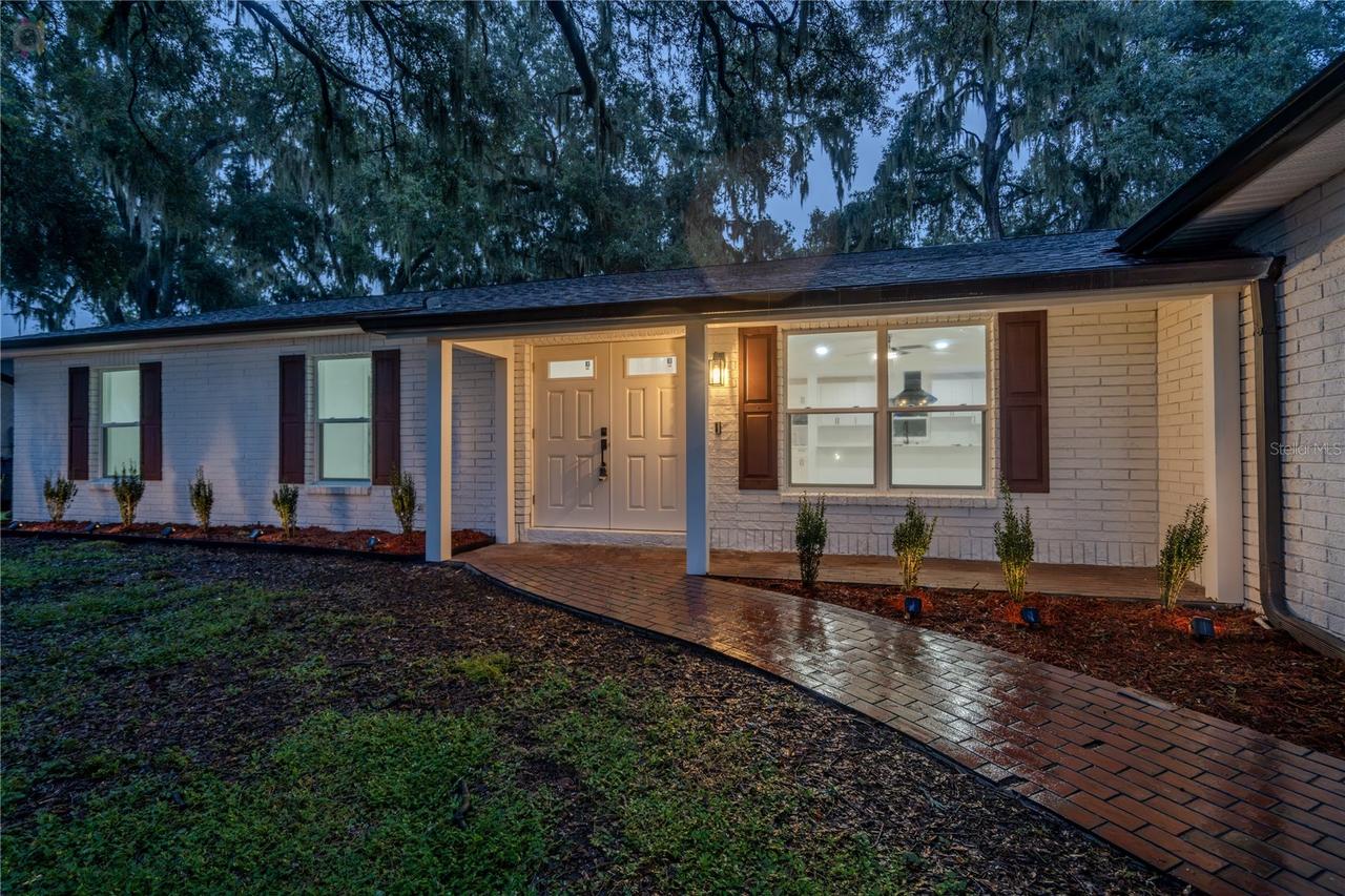 611 Rooks Rd., Seffner, FL 33584