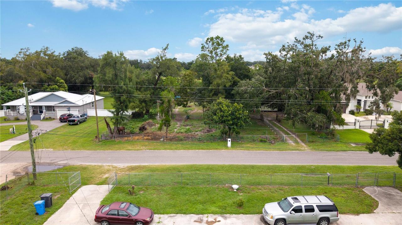 9714 Ellison Rd., Thonotosassa, FL 33592