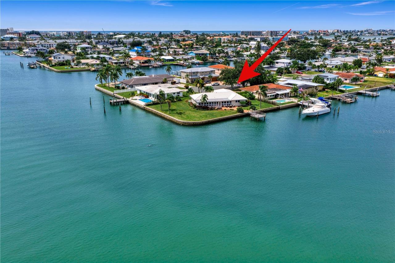 11625 6th St., Treasure Island, FL 33706