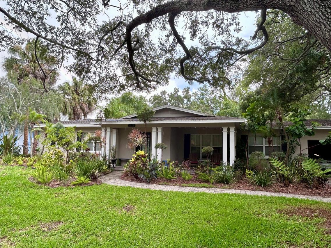 4628 W Longfellow Ave., Tampa, FL 33629