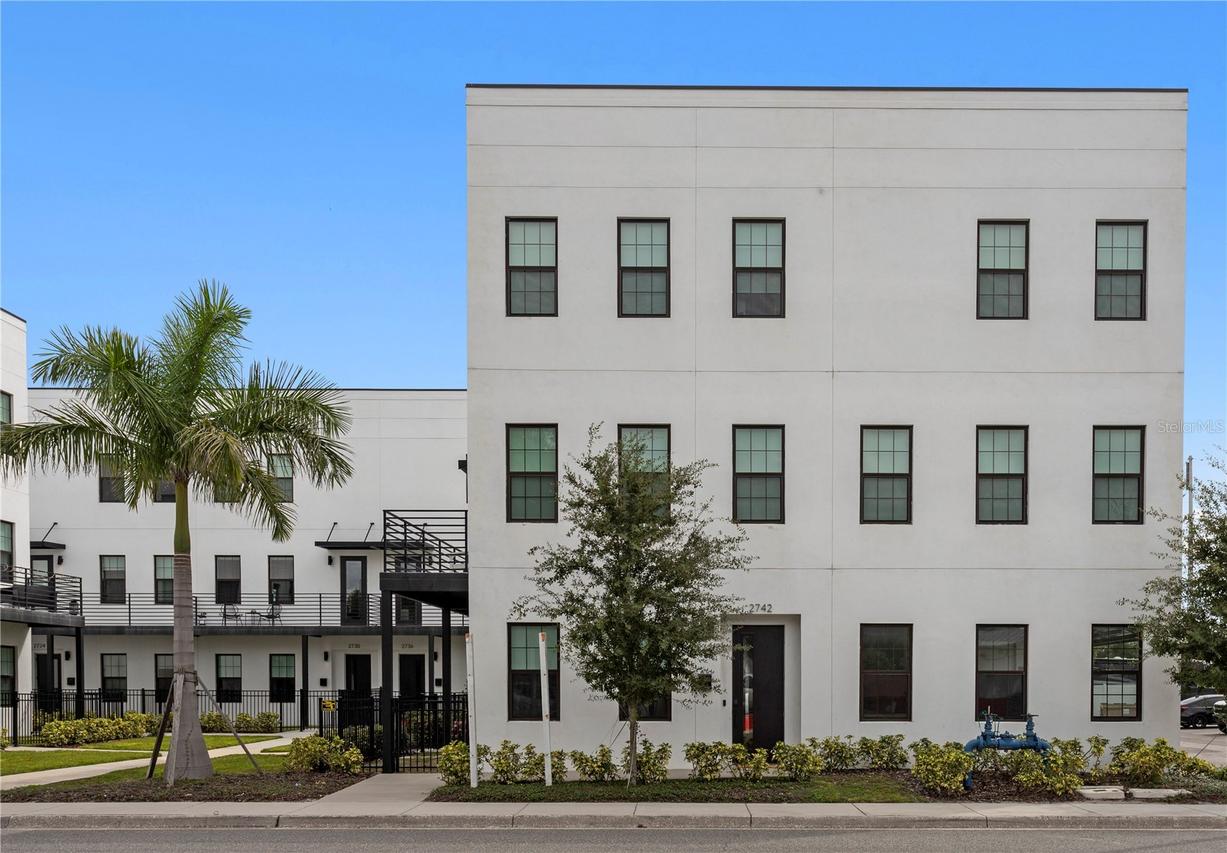 2724 5th Ave., St Petersburg, FL 33712