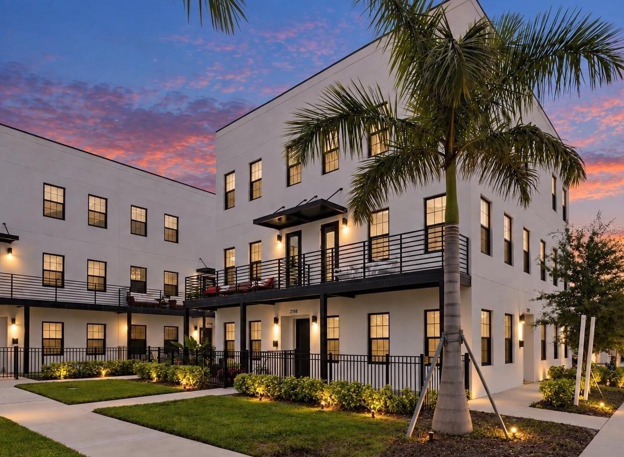 2742 5th Ave., St Petersburg, FL 33712