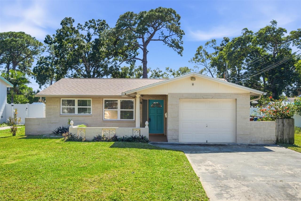 770 63rd Ave., St Petersburg, FL 33702