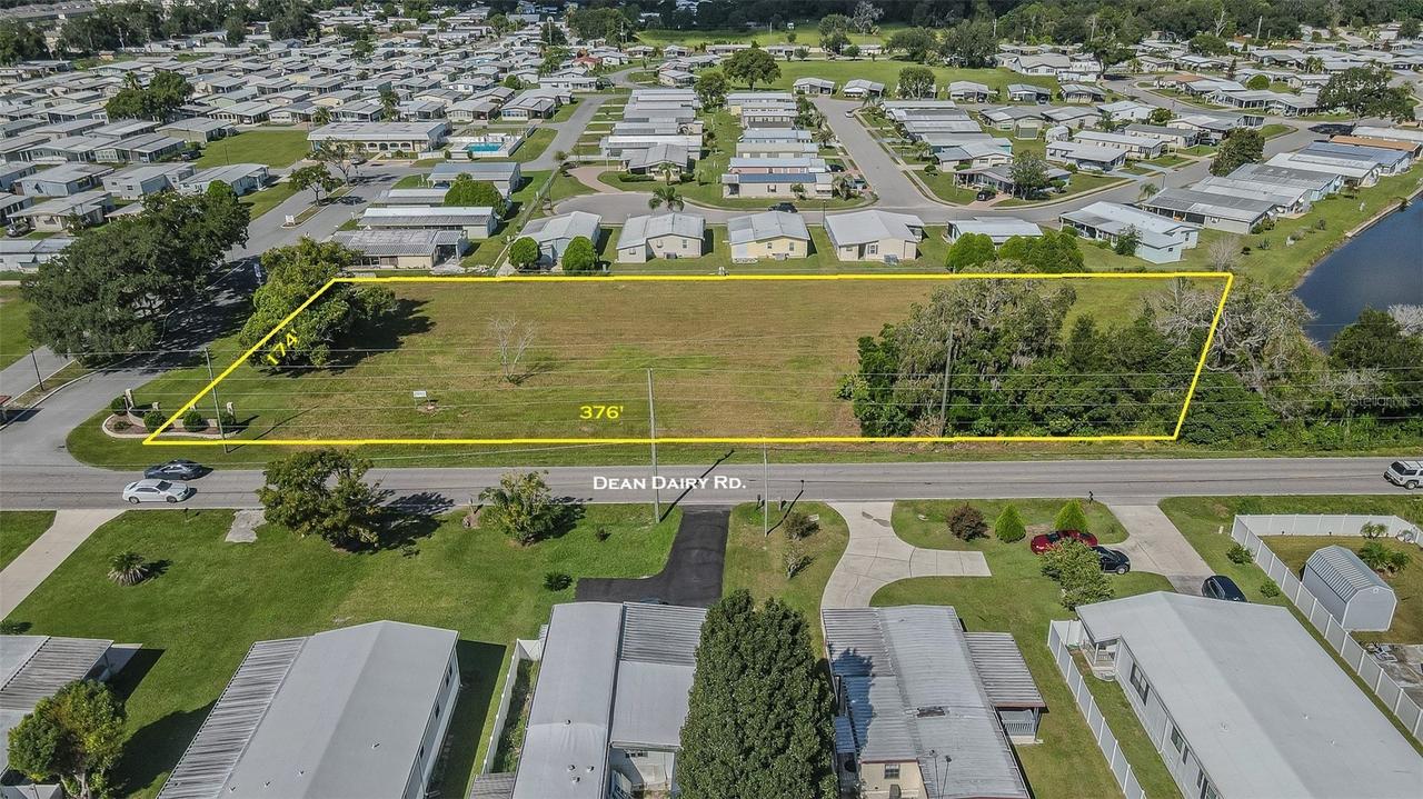 5407 Dean Dairy Rd., Zephyrhills, FL 33542