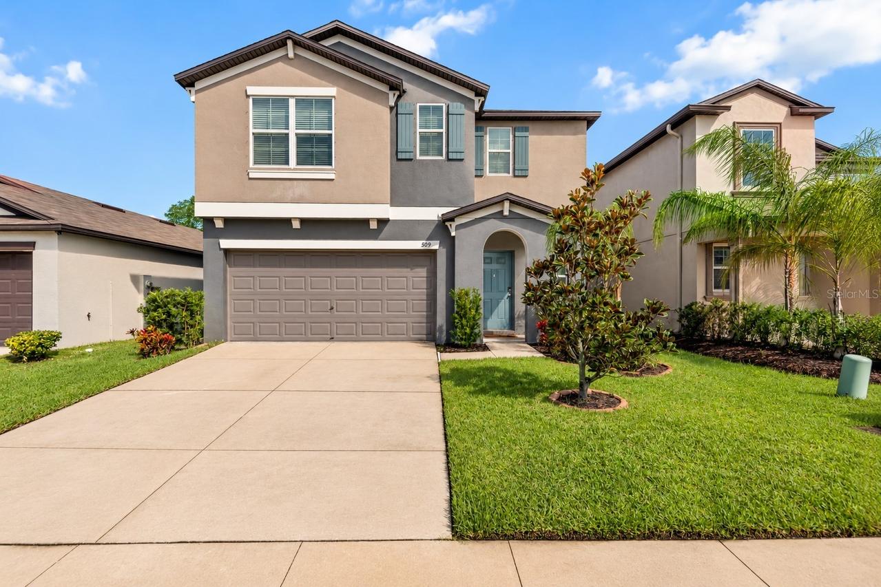 509 Royal Empress Dr., Ruskin, FL 33570