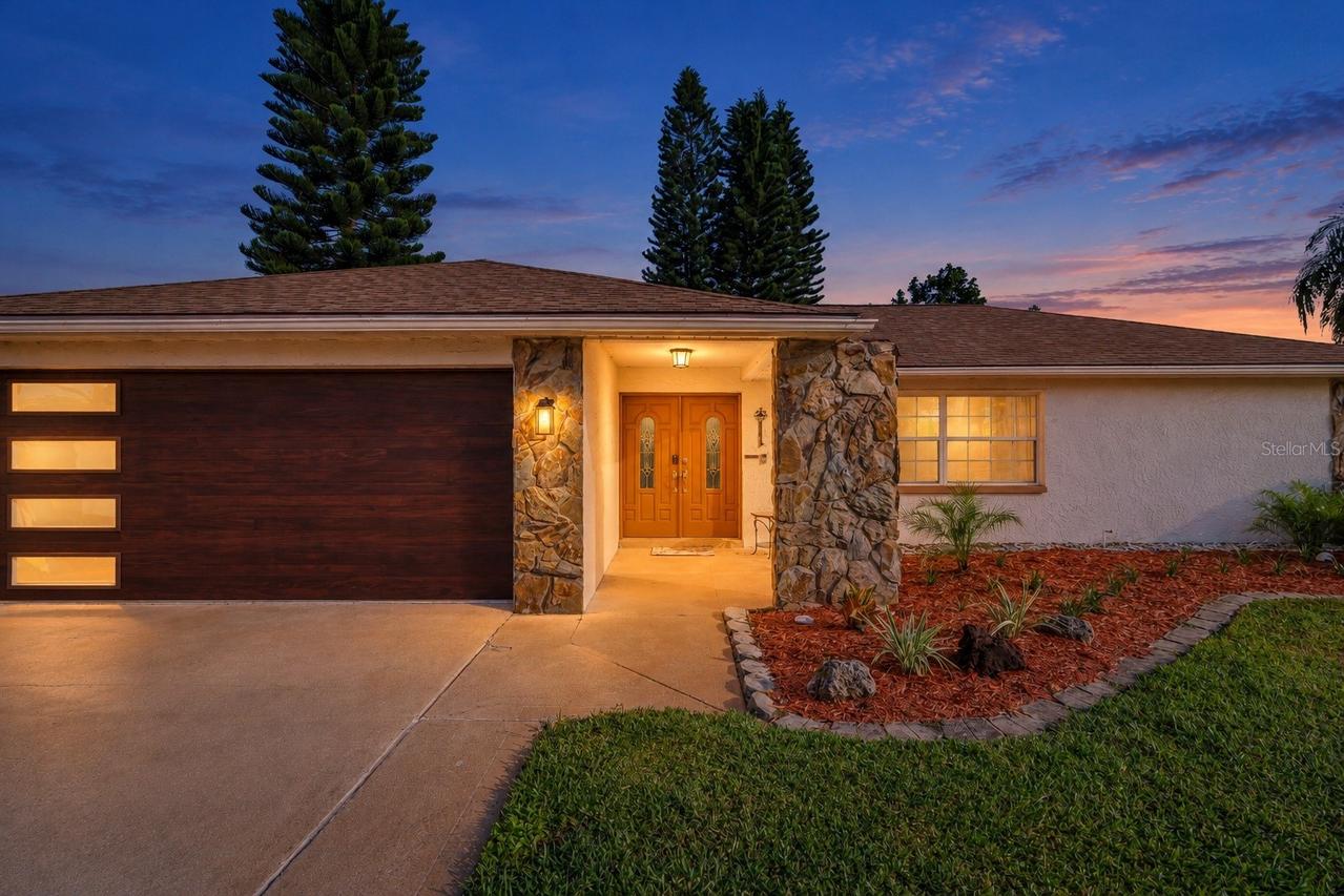 2079 Egret Dr., Palm Harbor, FL 34683