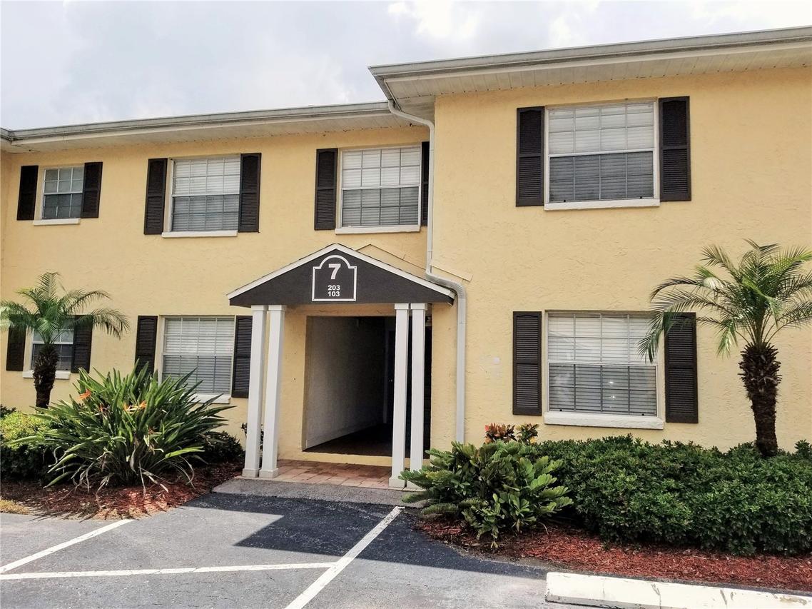13125 Wilcox Rd. #7-203, Largo, FL 33774