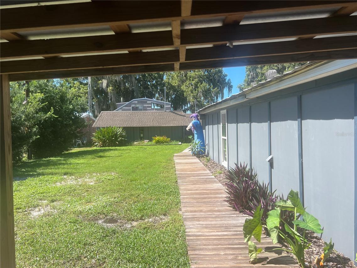 520 George St., Tarpon Springs, FL 34688