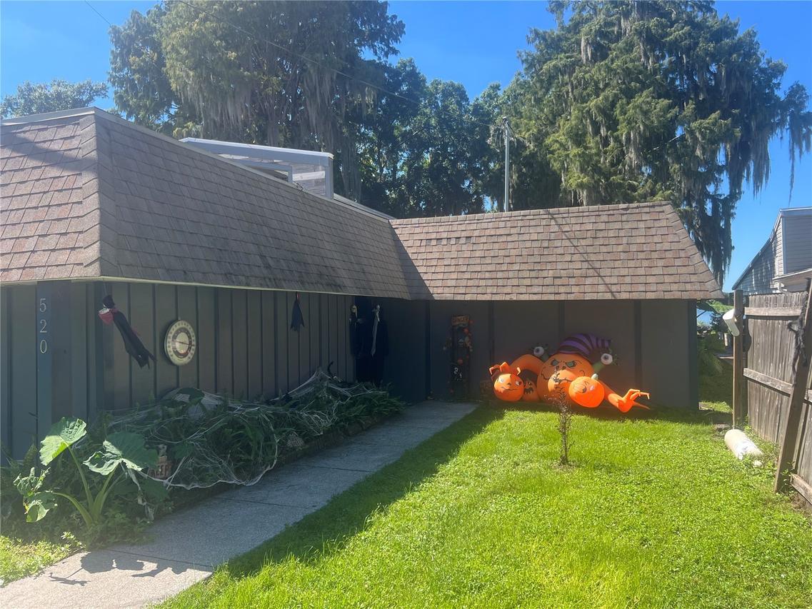 520 George St., Tarpon Springs, FL 34688