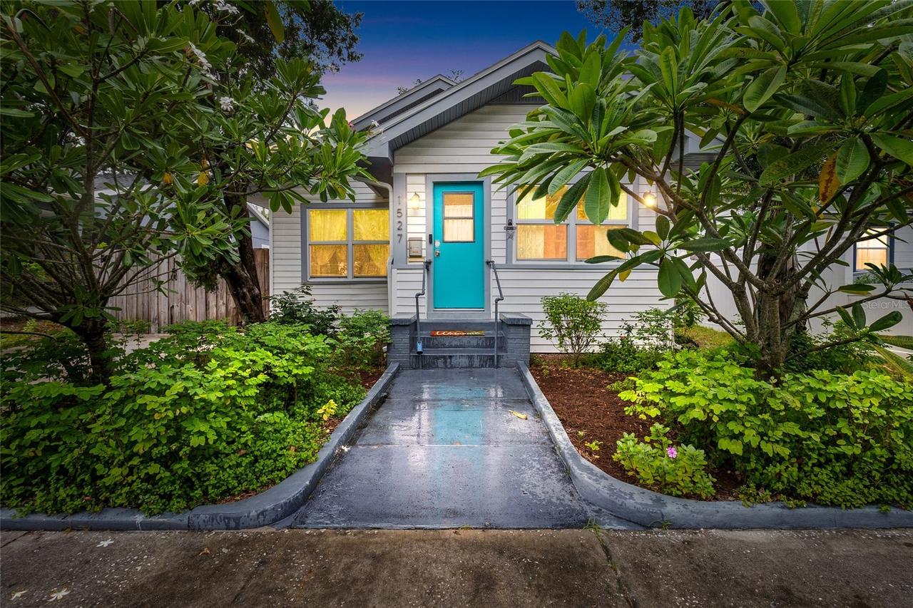 1527 13th St., St Petersburg, FL 33705