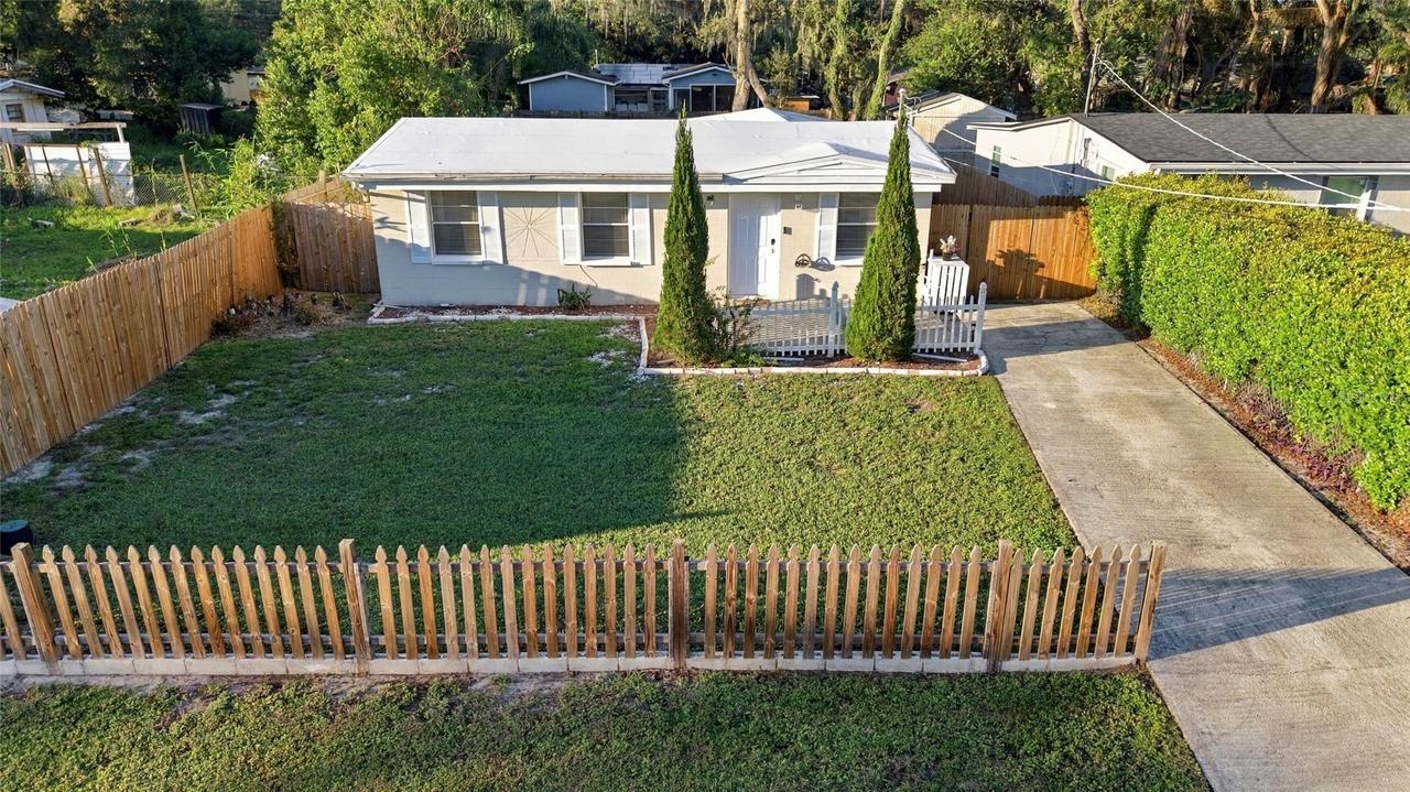 1906 E 98th Ave., Tampa, FL 33612