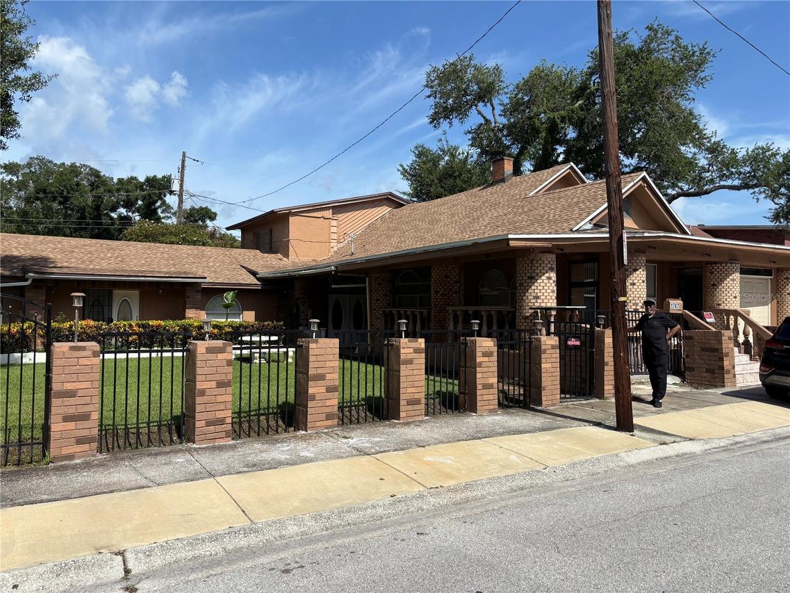 1747 Youval Ct., St Petersburg, FL 33712