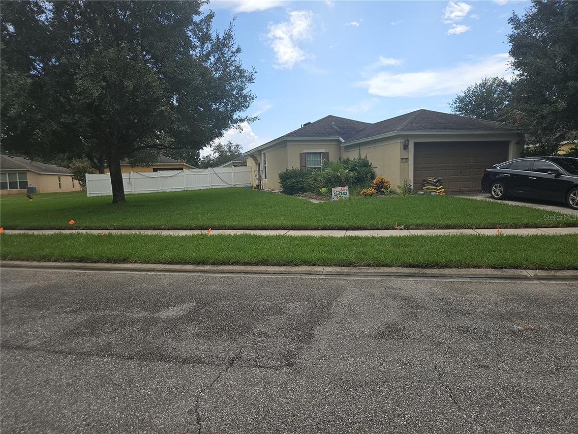 1241 Hill Flower Dr., Brooksville, FL 34604