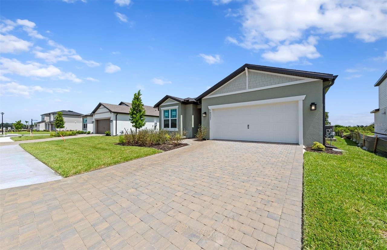 16321 Lilly Elaine Way, Bradenton, FL 34212