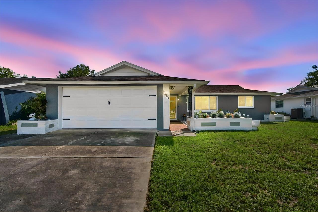 9520 Glen Moor Ln., Port Richey, FL 34668