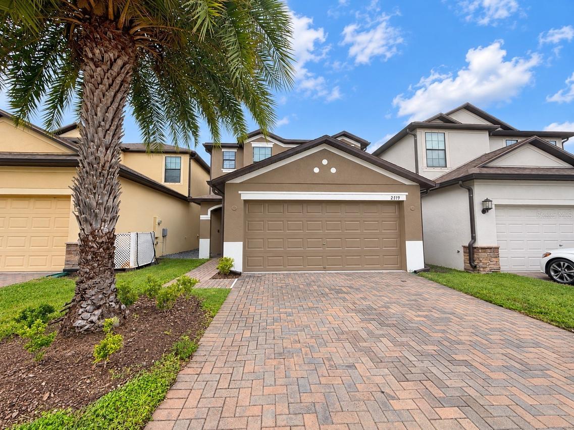 2719 Garden Falls Dr., Brandon, FL 33511