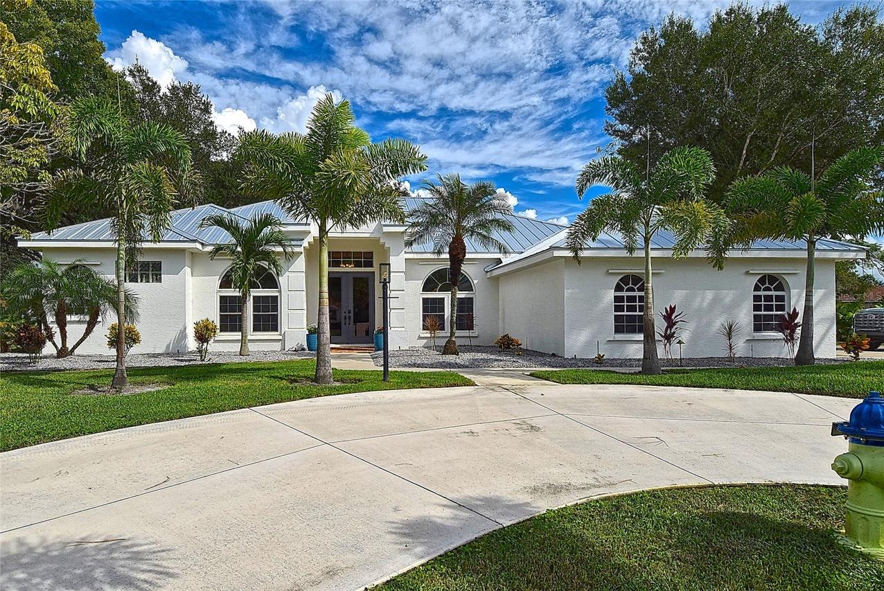 8309 Misty Lake Cir., Sarasota, FL 34241