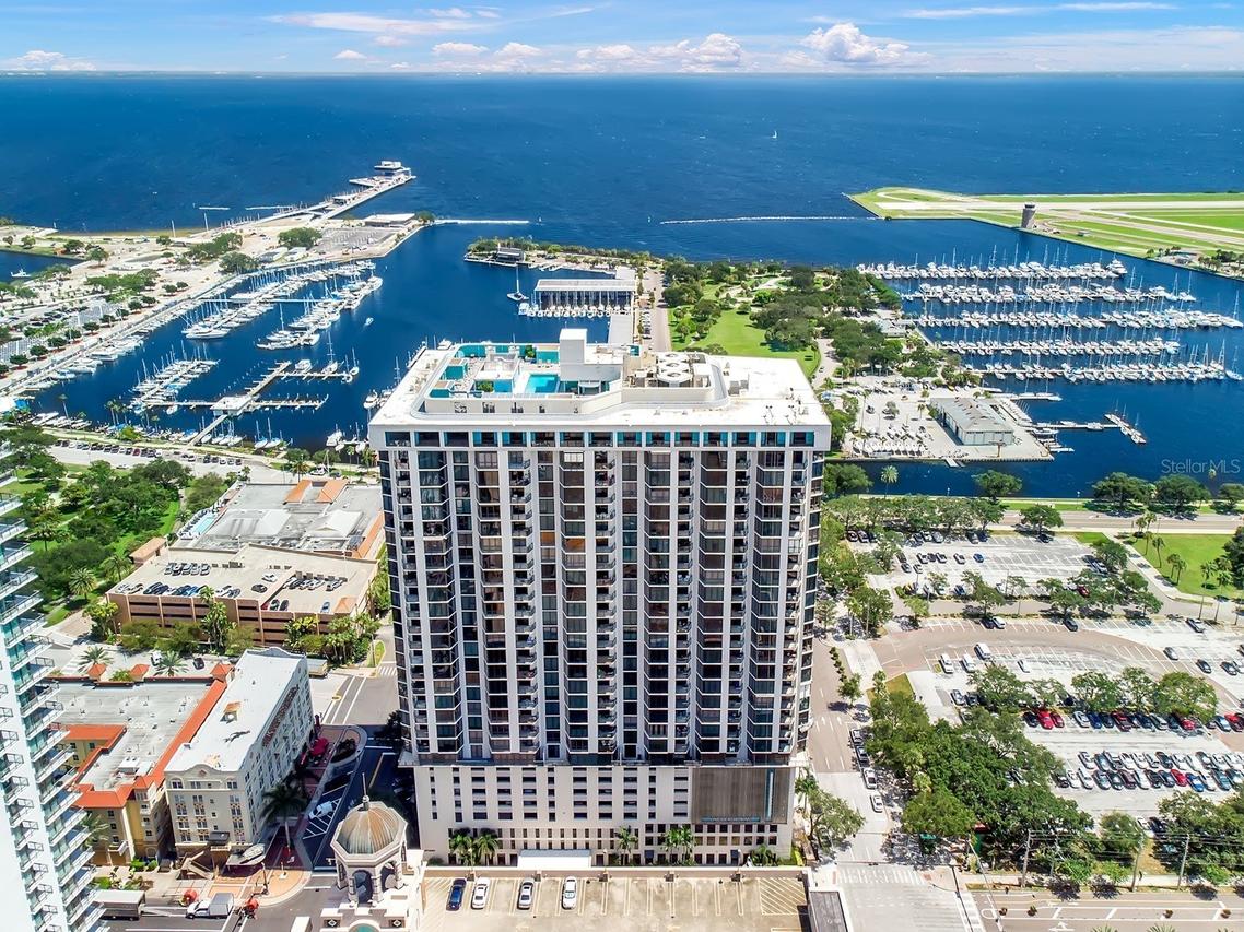 1 Beach Dr. #2712, St Petersburg, FL 33701