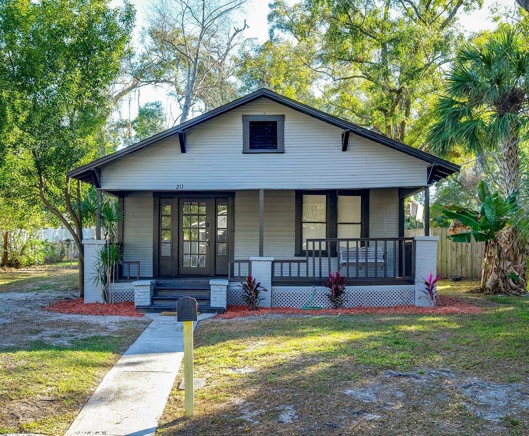211 E Cluster Ave., Tampa, FL 33604