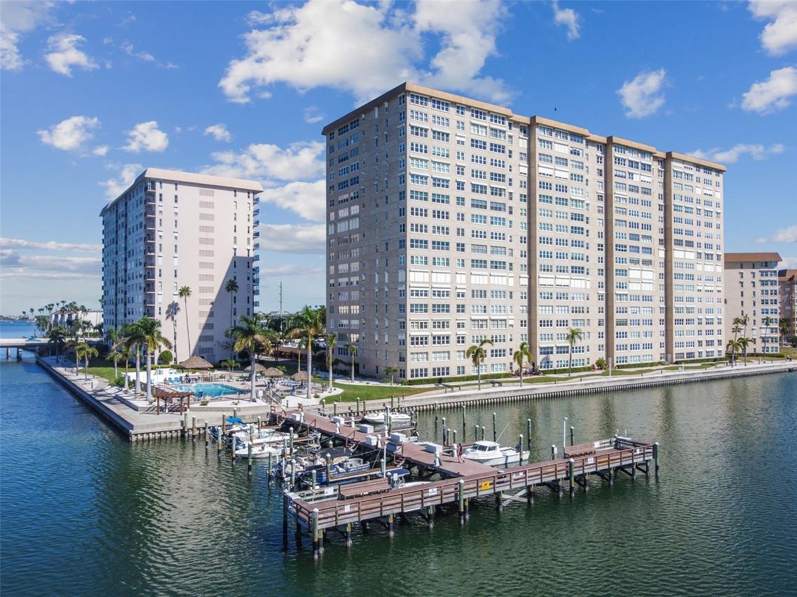 5200 Brittany Dr. #206, St Petersburg, FL 33715