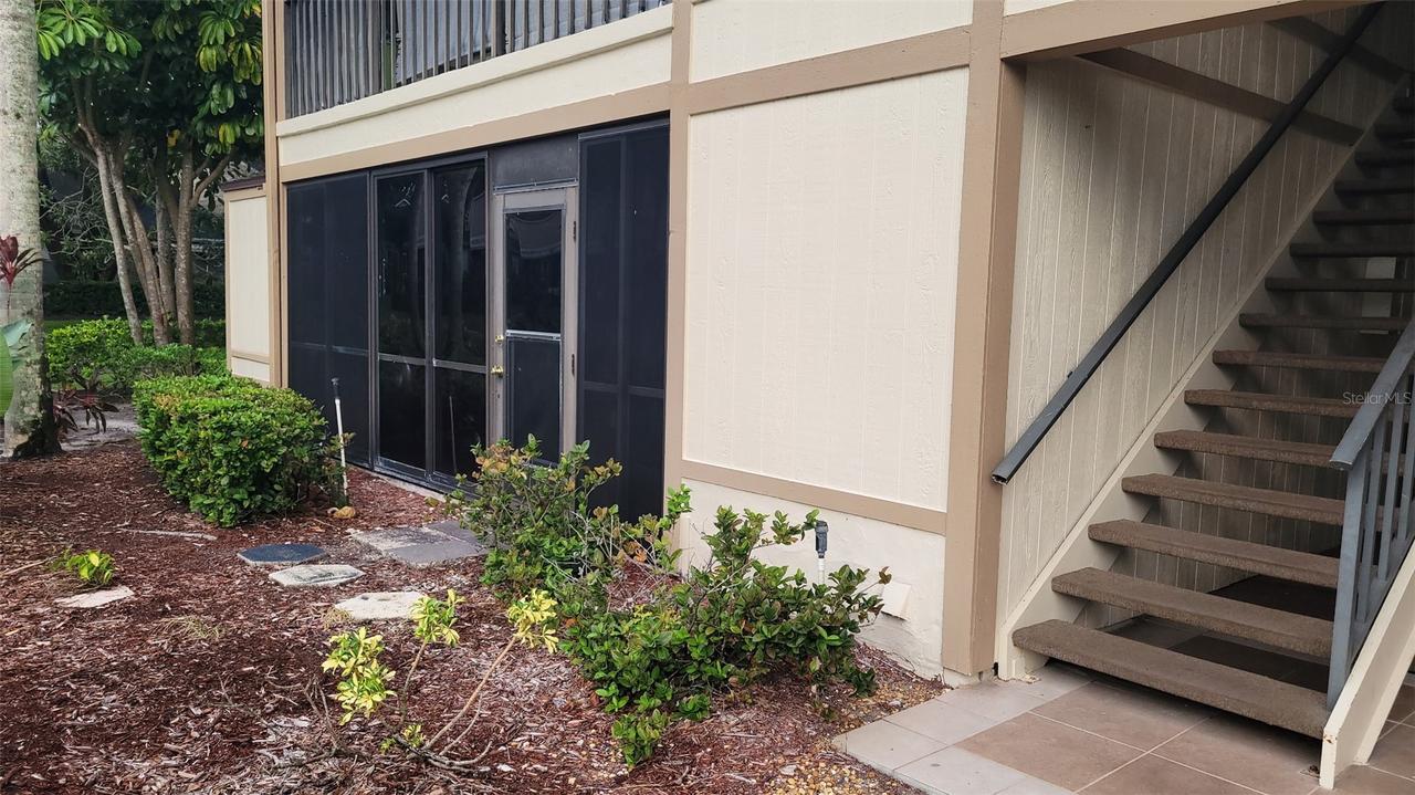 3205 Fox Chase Cir. #101, Palm Harbor, FL 34683