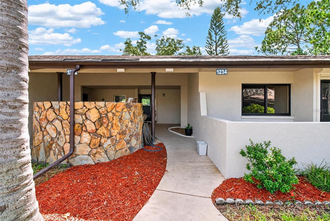 1234 11th Cir. #19, Largo, FL 33771