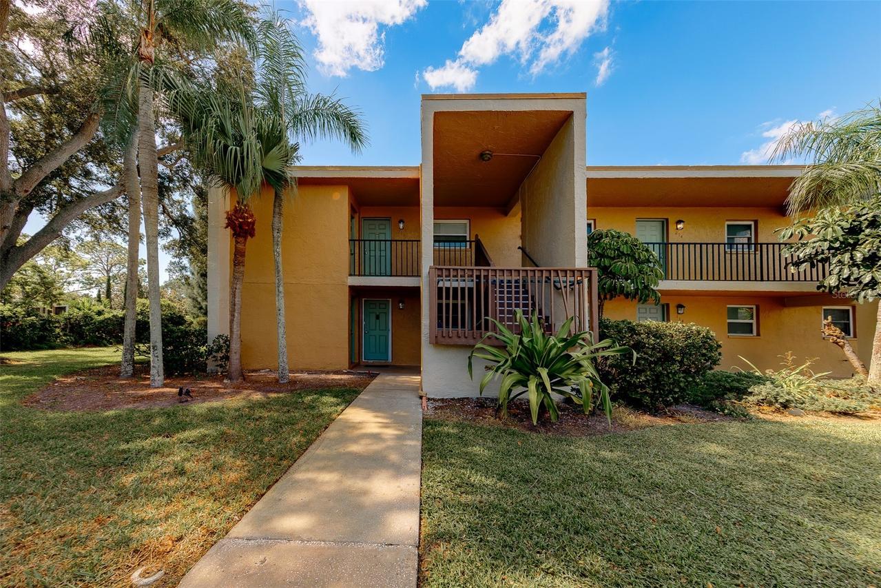 12300 Park Blvd. #113, Seminole, FL 33772