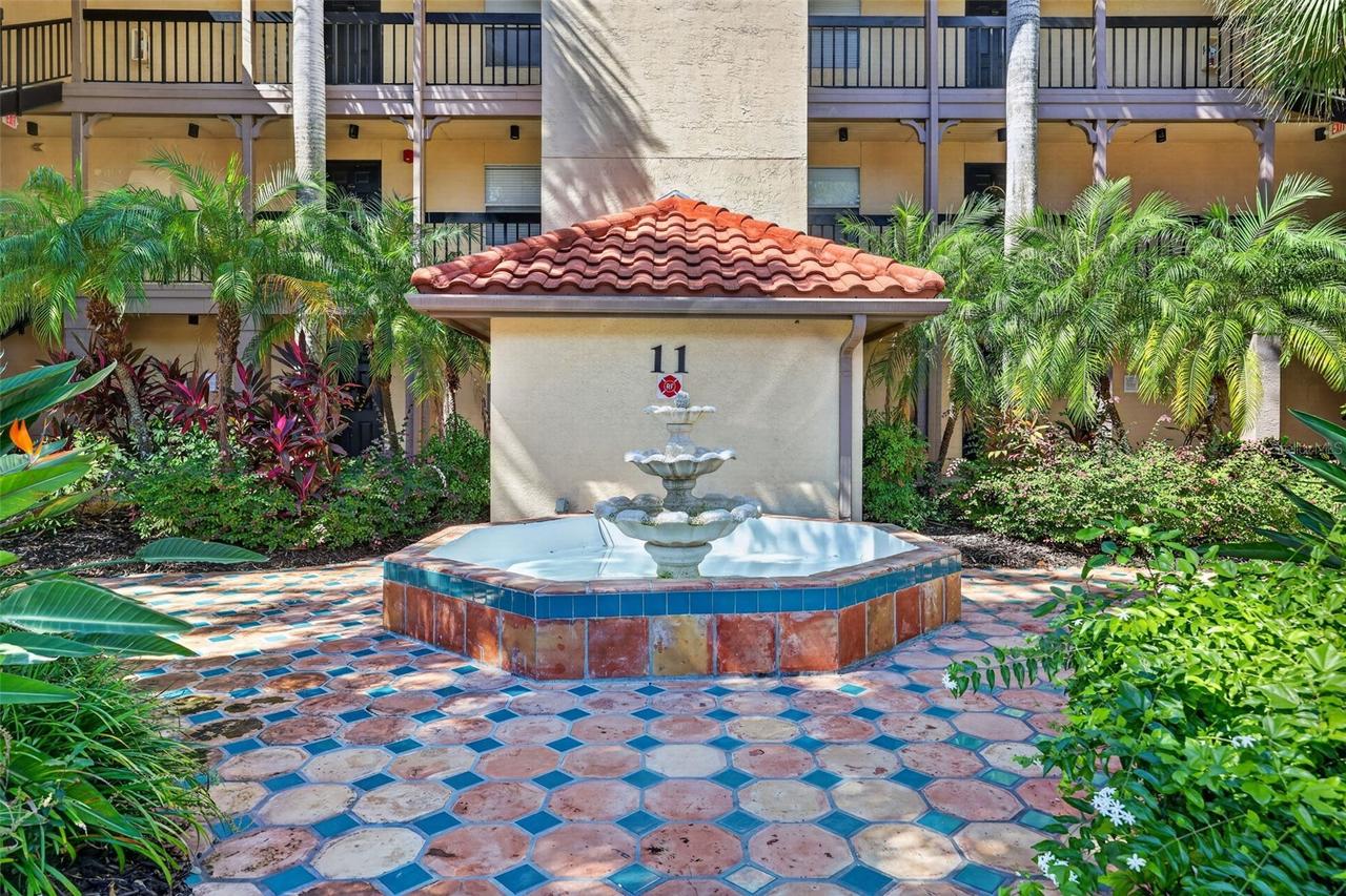 2400 Feather Sound Dr. #1121, Clearwater, FL 33762