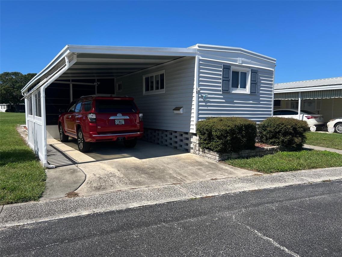 15 Thatch Palm St., Largo, FL 33770