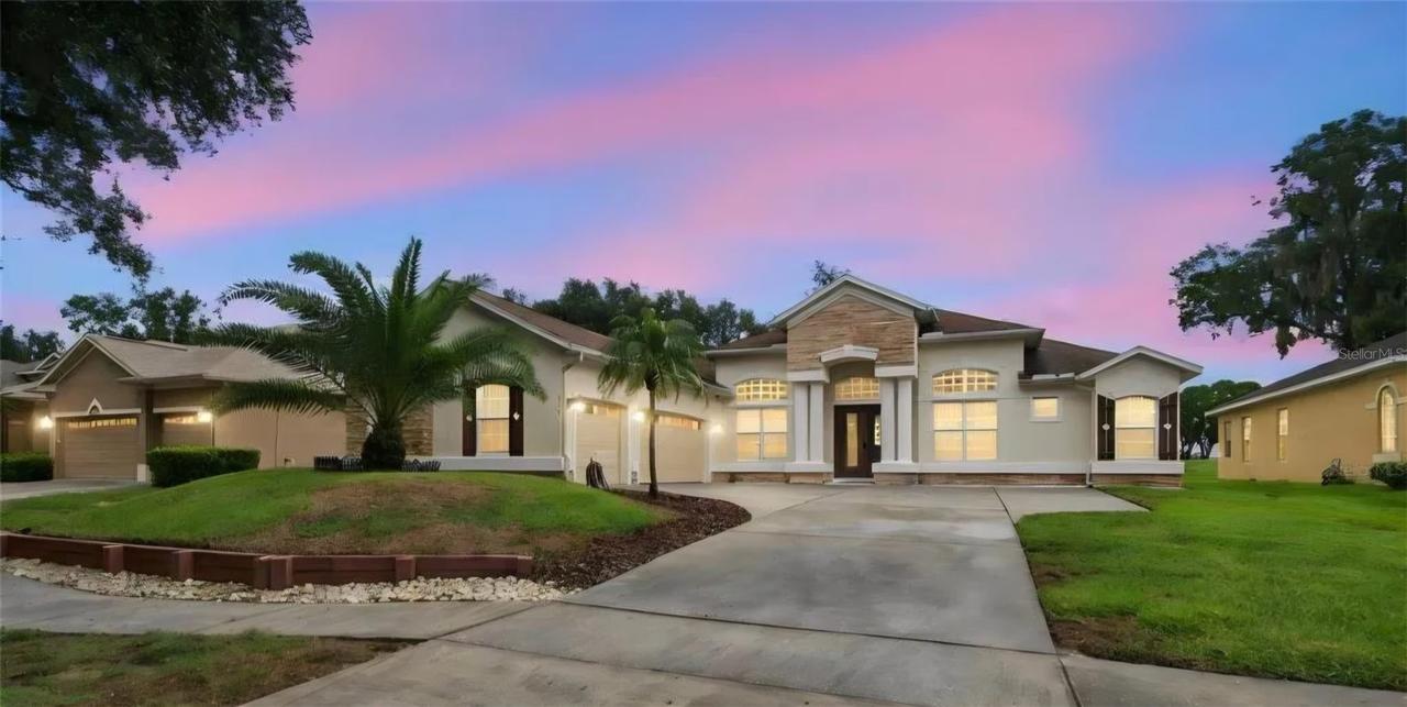 1519 Brilliant Cut Way, Valrico, FL 33594