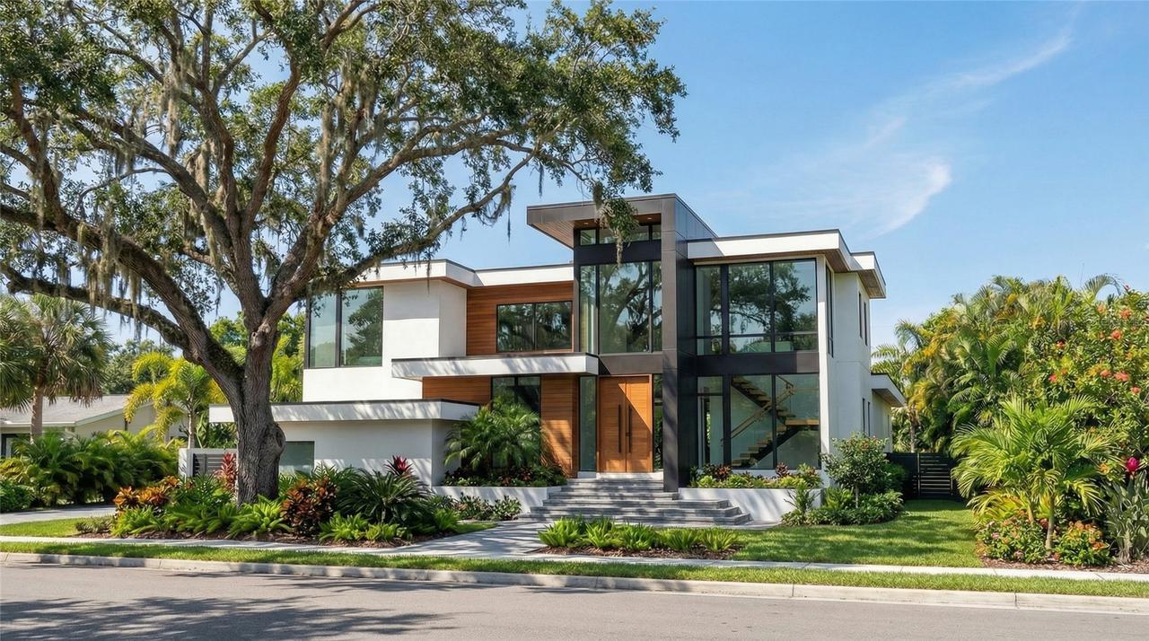 5002 W Poe Ave., Tampa, FL 33629