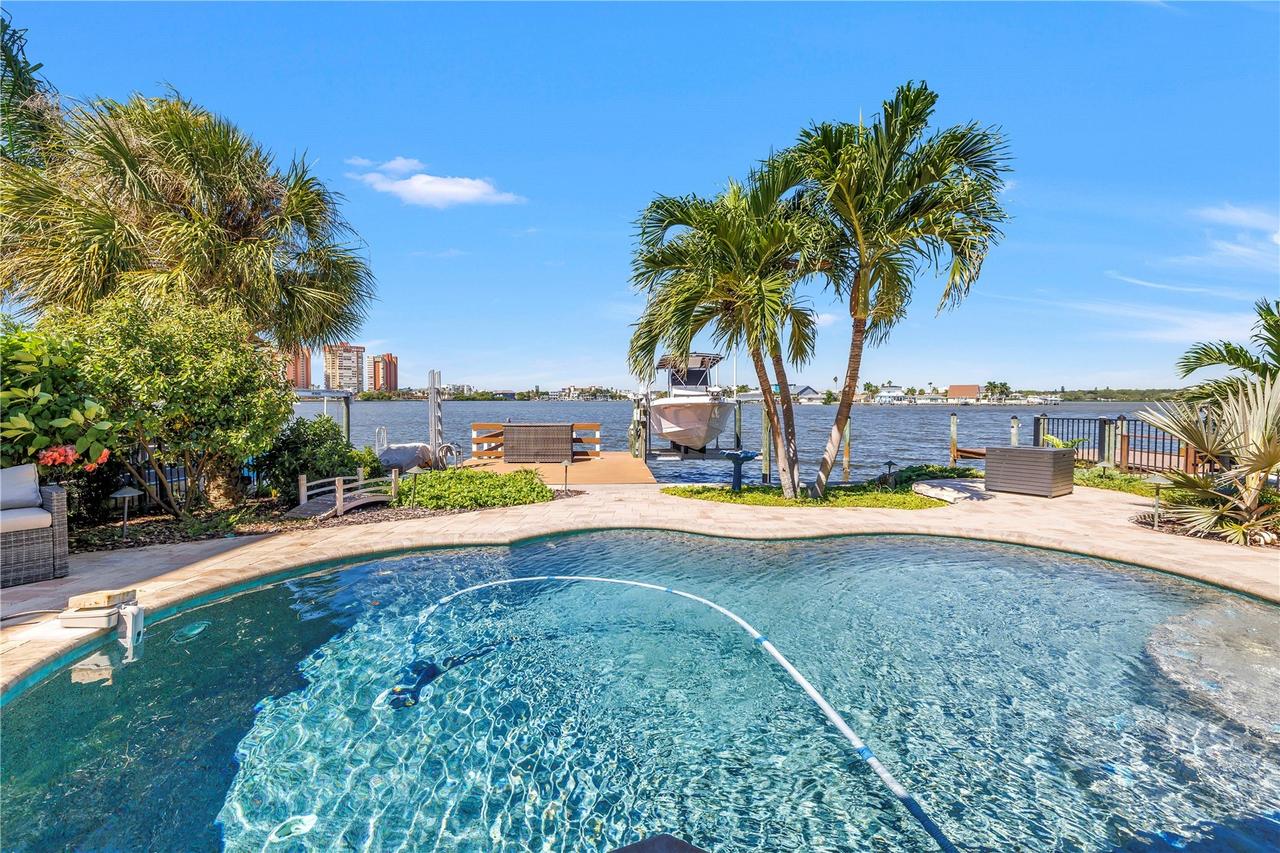106 Wall St., Redington Shores, FL 33708