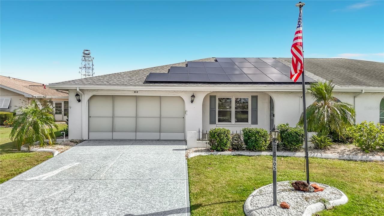905 Bluewater Dr., Sun City Center, FL 33573