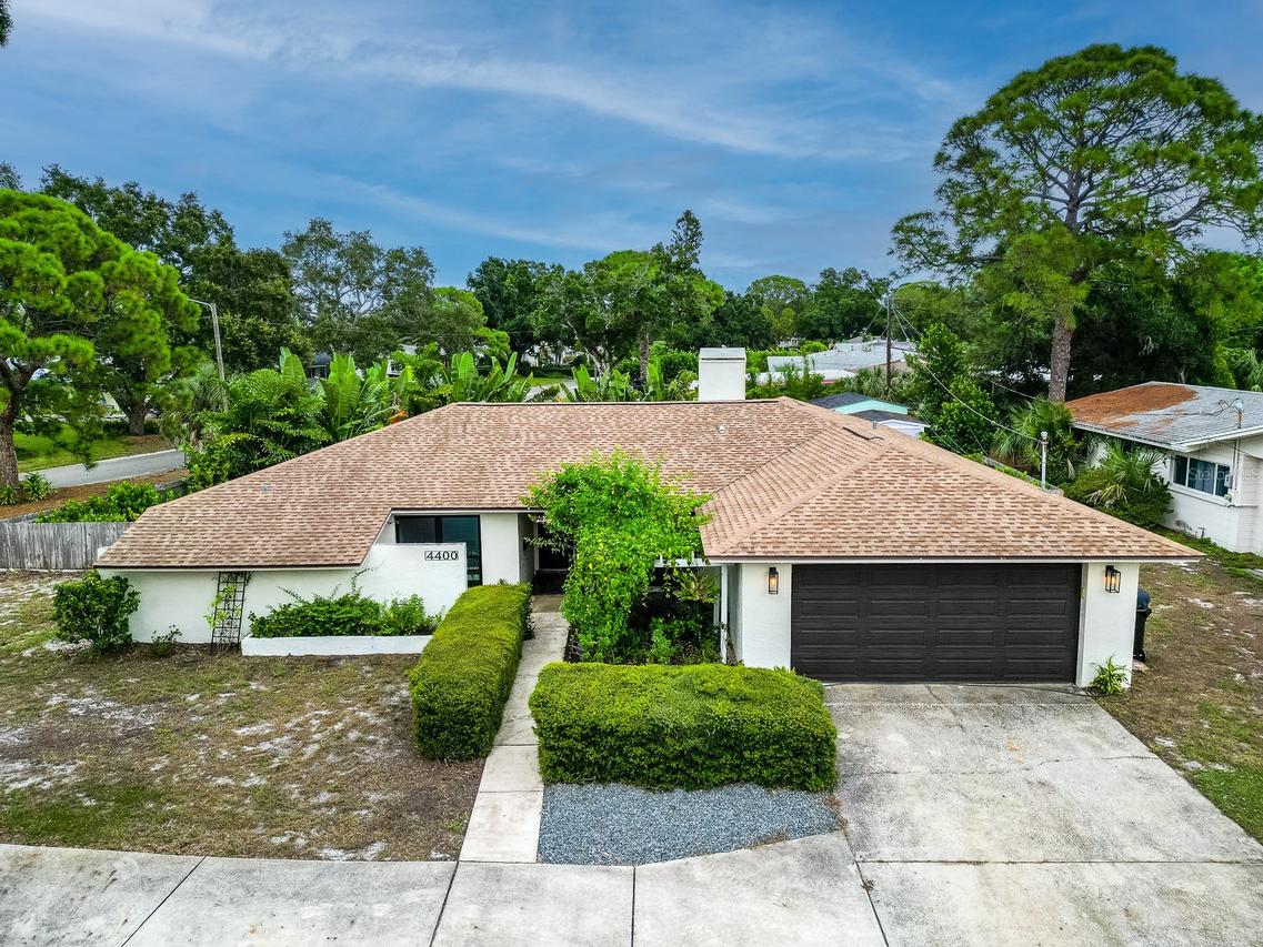 4400 Columbus Way, St Petersburg, FL 33712