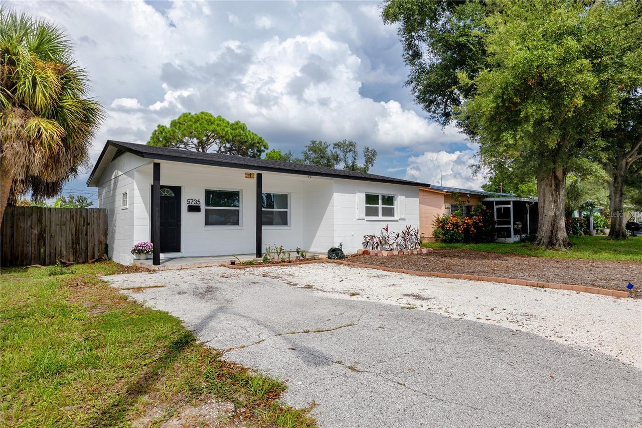 5735 Burlington Ave., St Petersburg, FL 33710