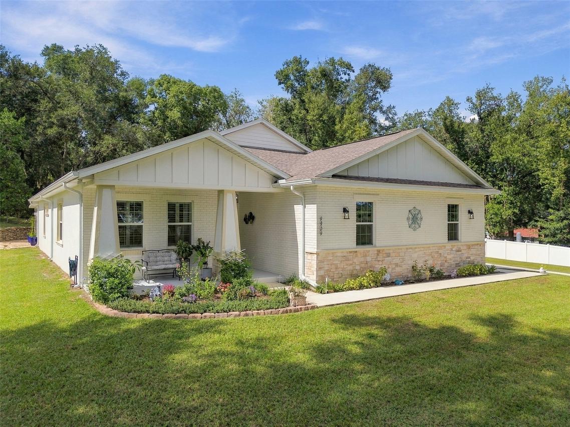 9909 Pine Leaf Ln., Dade City, FL 33525