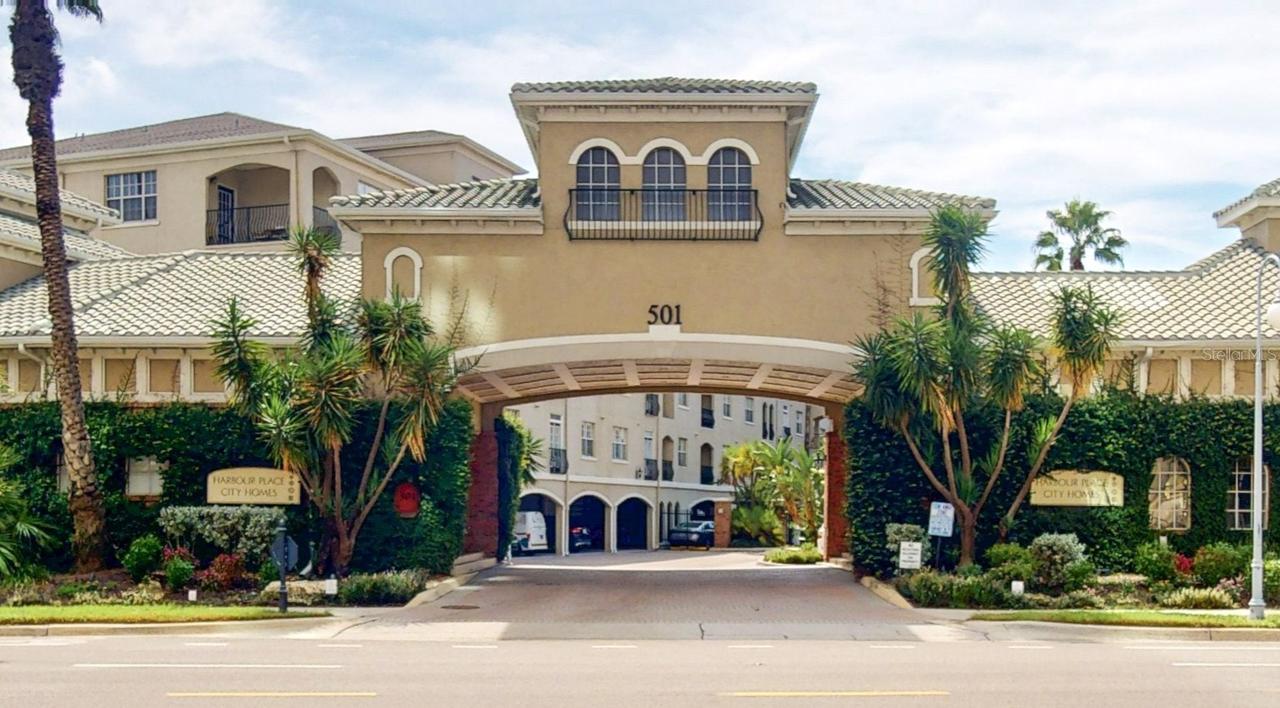 501 Knights Run Ave. #2121, Tampa, FL 33602