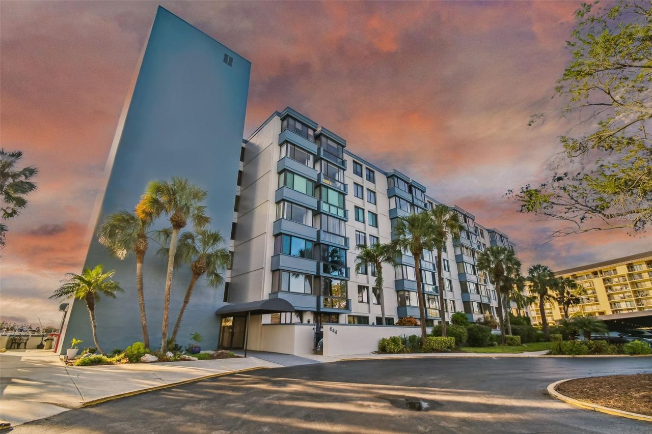644 Island Way #505, Clearwater, FL 33767