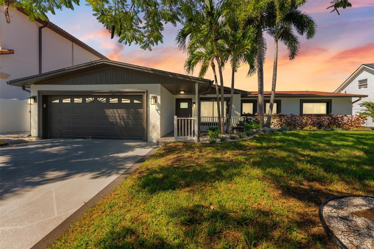 3912 Fontainebleau Dr., Tampa, FL 33634