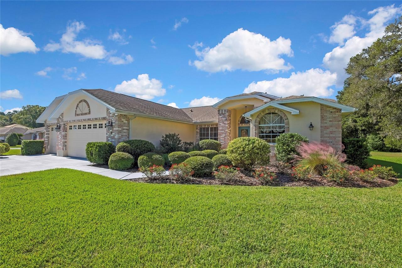 75 W Cypress Blvd., Homosassa, FL 34446