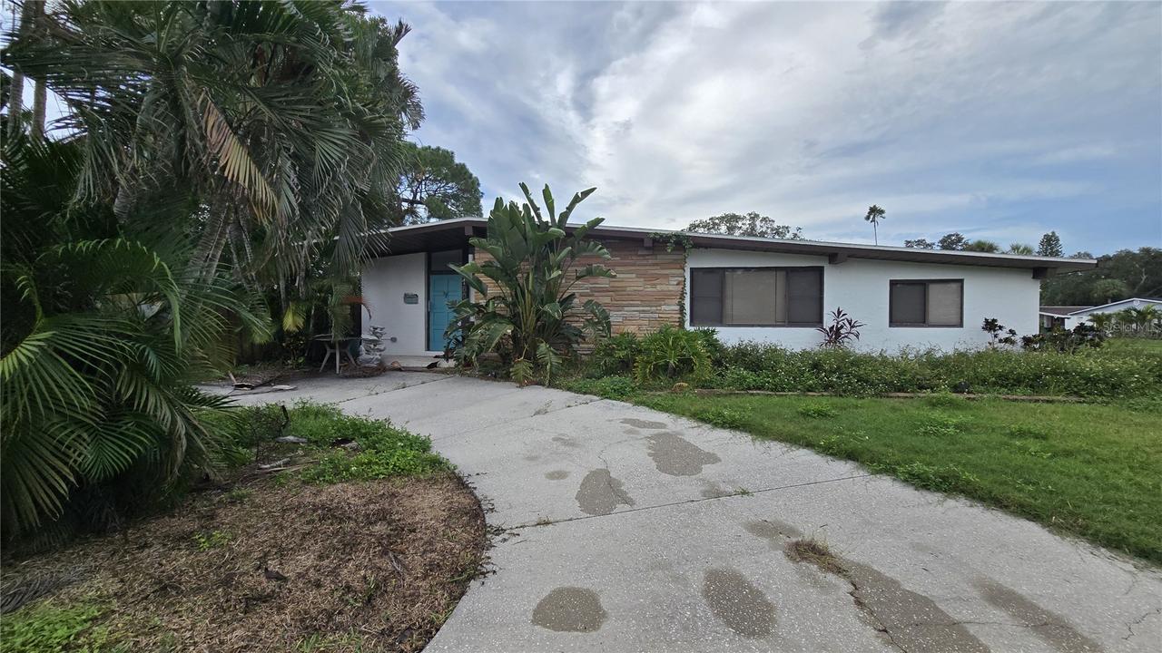 1600 Delaware Ave., St Petersburg, FL 33703