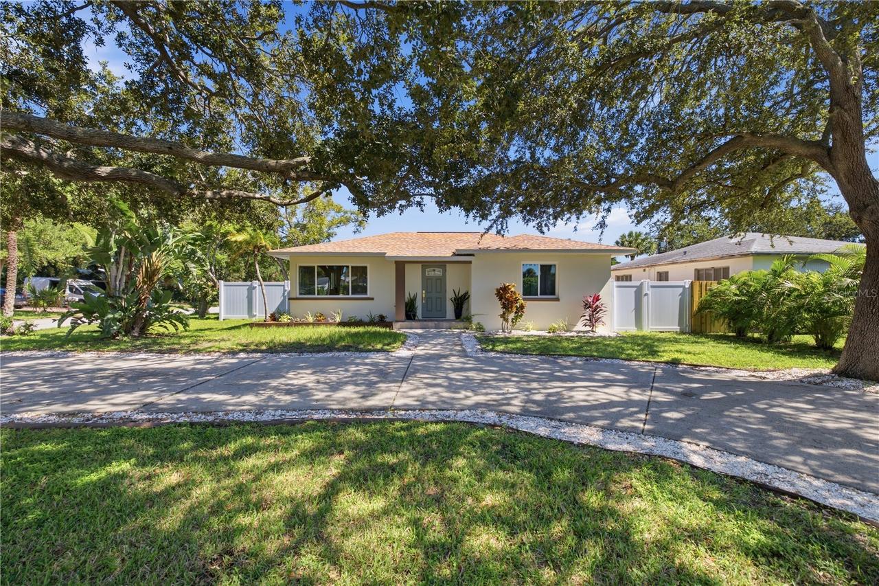 1900 60th St., Gulfport, FL 33707