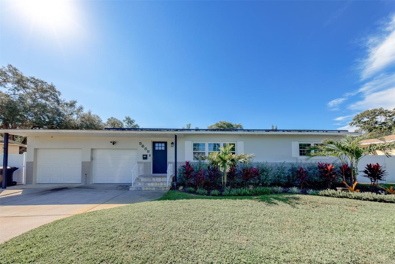 5688 34th Ave N, St Petersburg, FL 33710