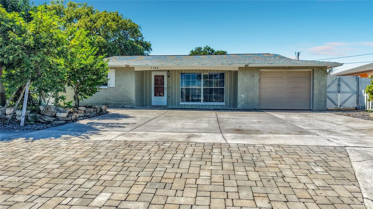1153 Chancellor Dr., Holiday, FL 34690