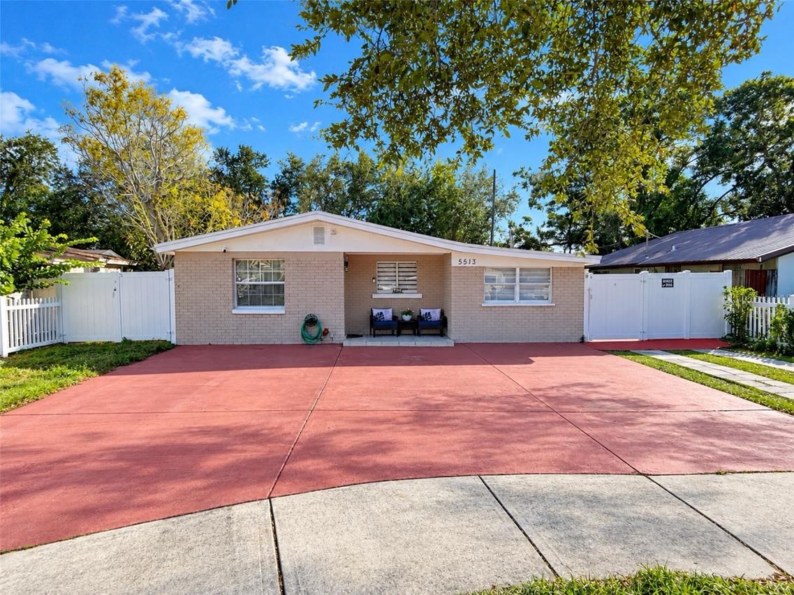 5513 Golden Dr., Tampa, FL 33634