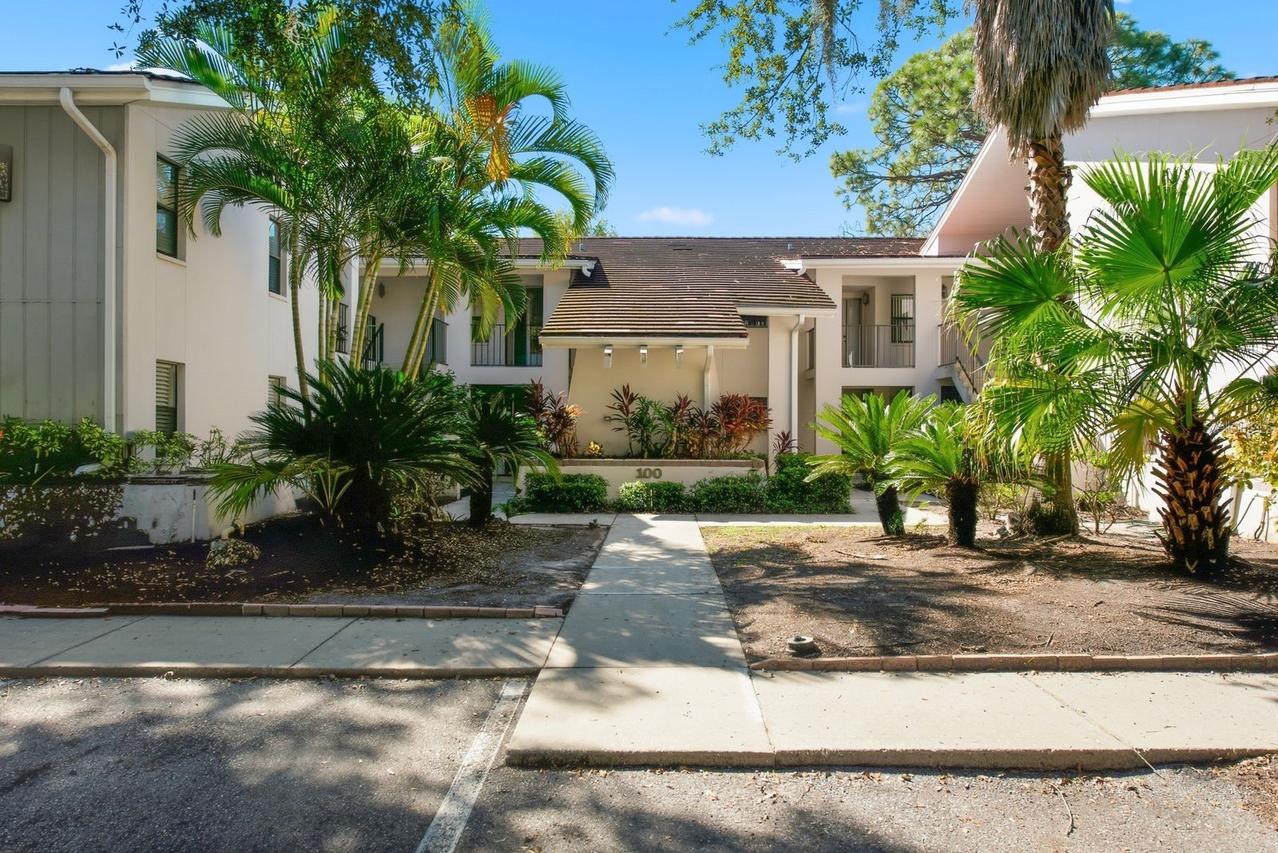 300 S Florida Ave. #100L, Tarpon Springs, FL 34689